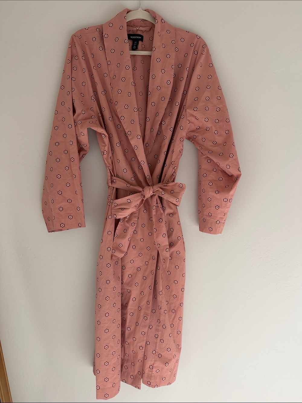 Nordstrom 100% Cotton Dusty Pink Robe with Tie Waist Modern Print. Women’s M/L